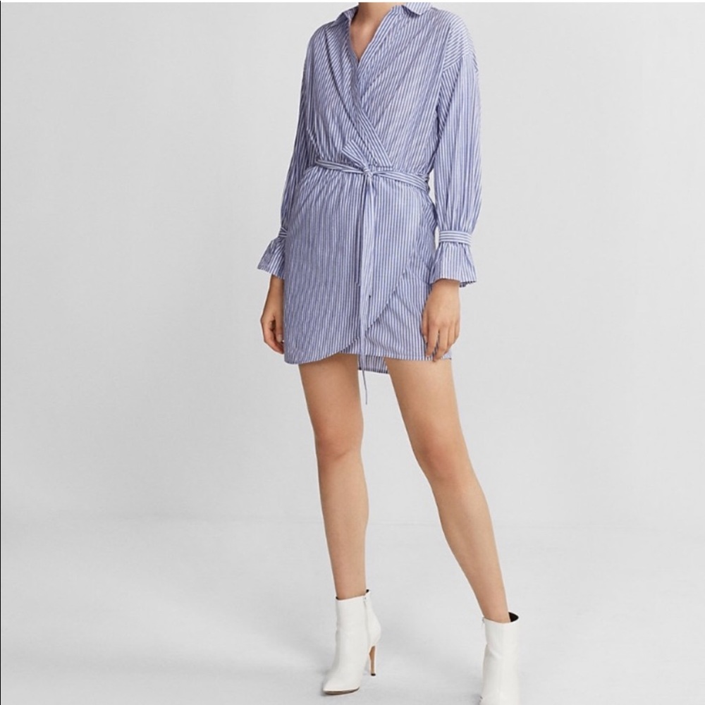 NWT Express White Blue Stripe Cotton Poplin Wrap Dress Small